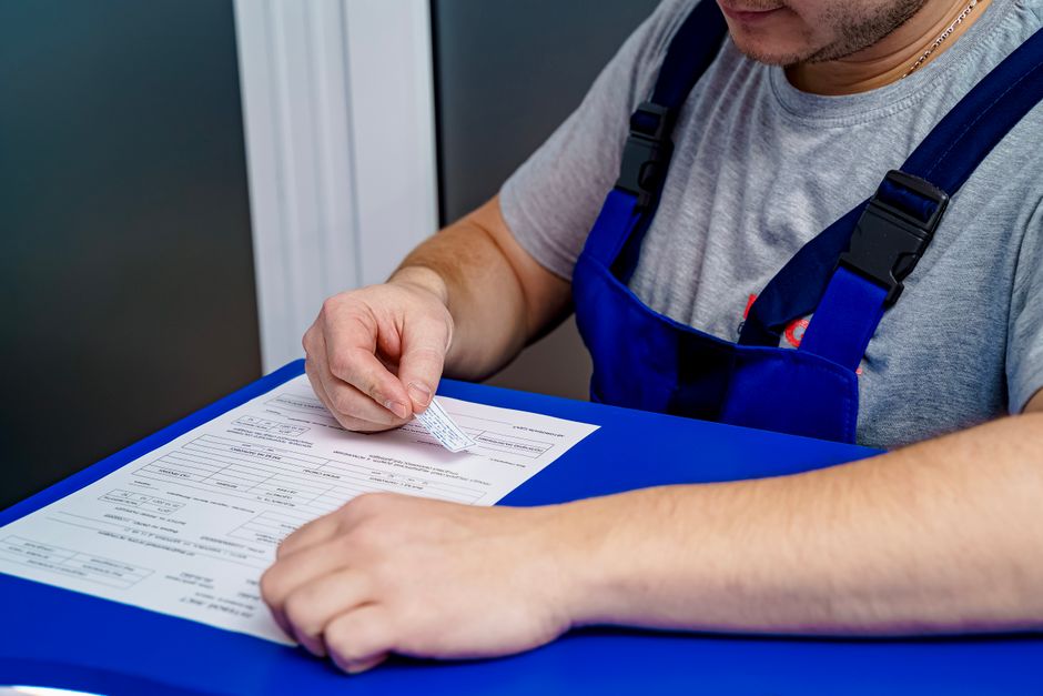 Inspección de Trabajo y fichaje: qué revisan y qué sanciona